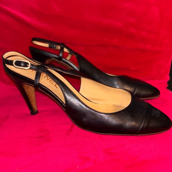 Leather Chanel Sling back - Picture 3 of 5